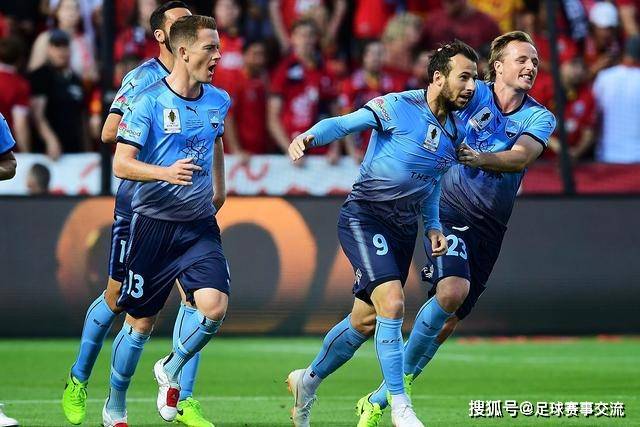 中国女篮热身赛获胜，但有两位球员亟需更换，李梦回归悬而未决
